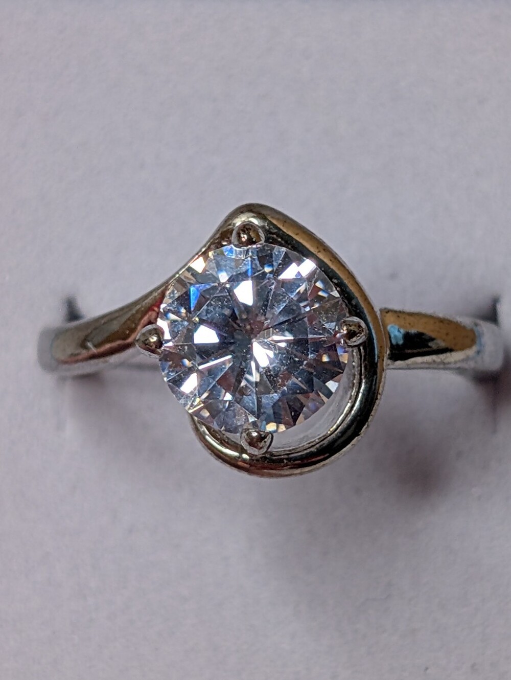 3 for $25 Fragrant Jewels Size 8 Ring Clear CZ Swirl Band NWOT